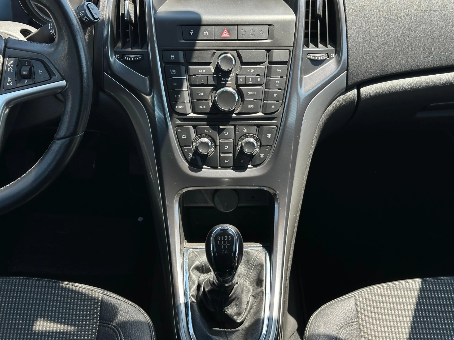 Opel Astra 1.4 Cosmo 14