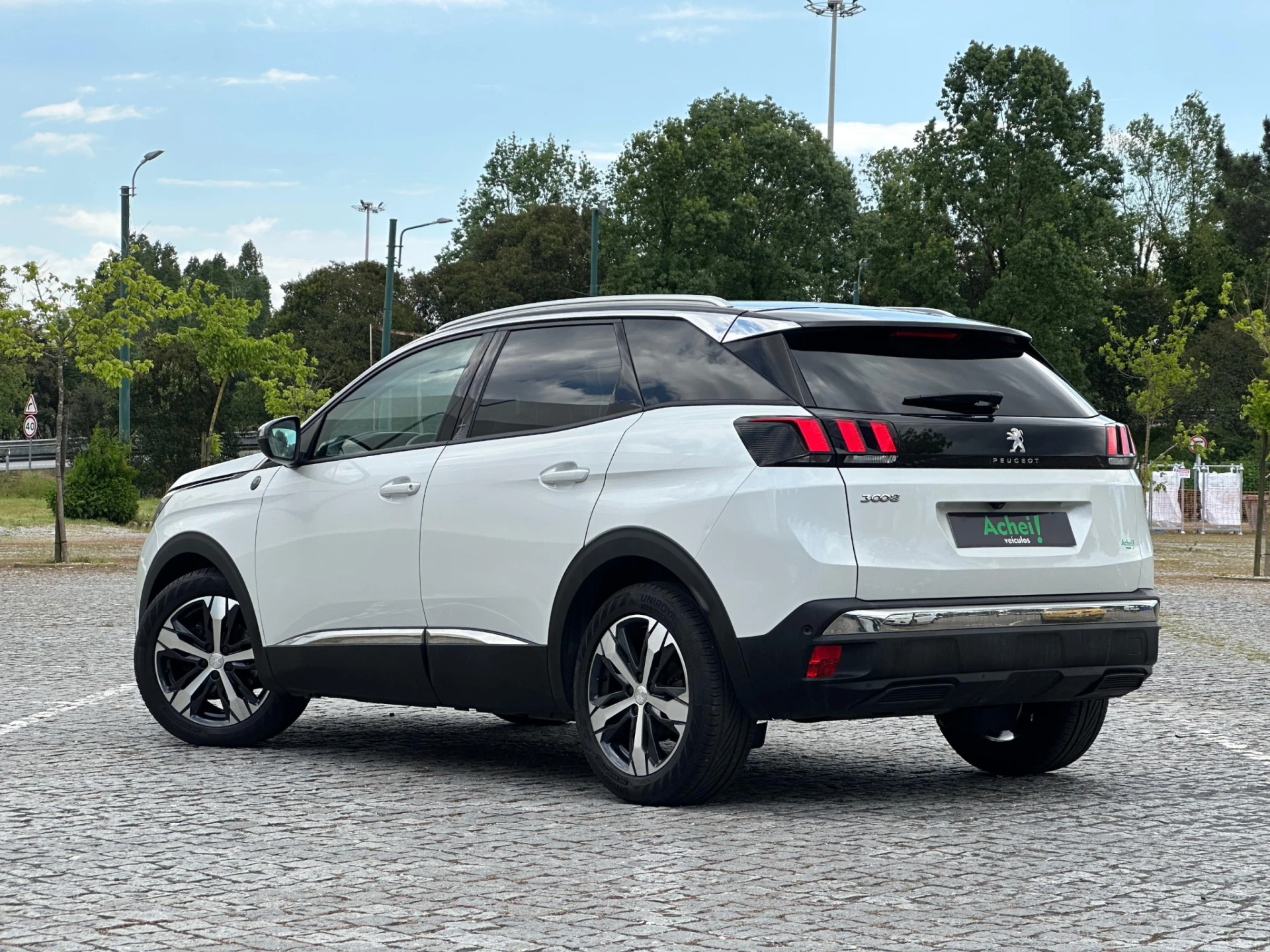 Peugeot 3008 1.2 PureTech Allure EAT6 7