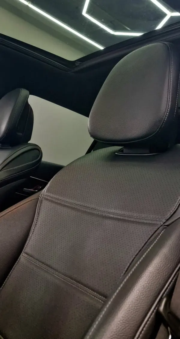 Mercedes-Benz C 300 e AMG Pack Night 2