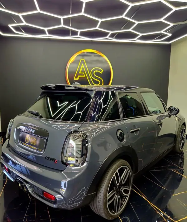 MINI 5 Portas Cooper S Aut. 30