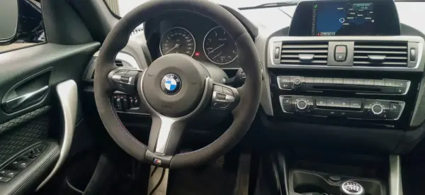 BMW 120 d Pack M Performance 11