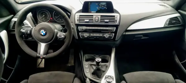 BMW 120 d Pack M Performance 15