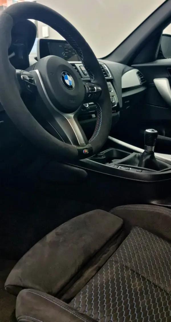 BMW 120 d Pack M Performance 25