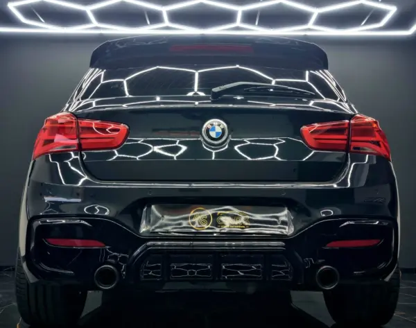 BMW 120 d Pack M Performance 43