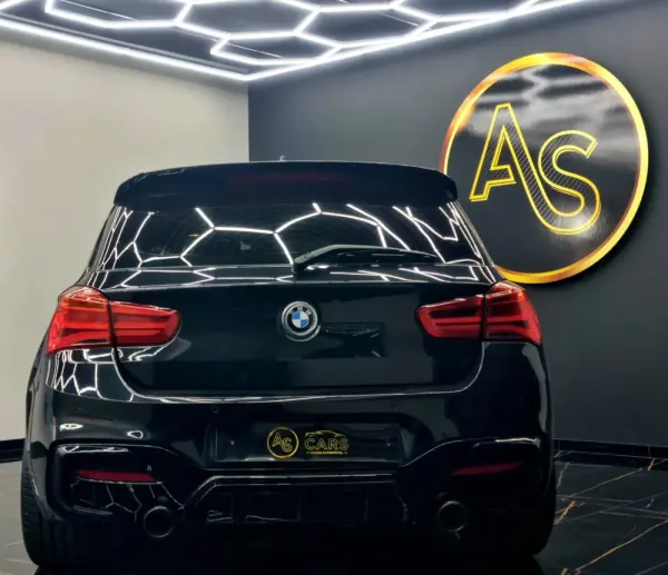 BMW 120 d Pack M Performance 51