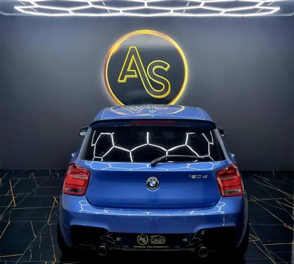 BMW 120 d Pack M Auto 2