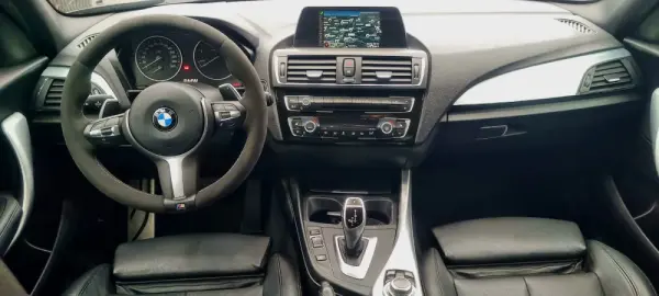 BMW 120 d Pack M Performance 17