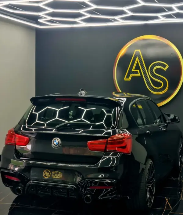 BMW 120 d Pack M Performance 42