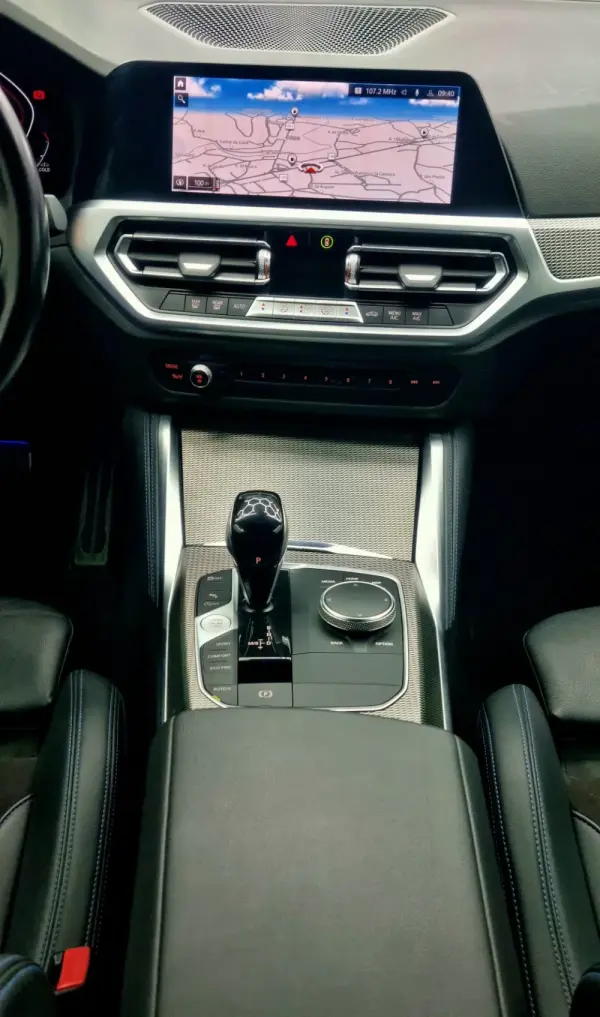 BMW 220 i Pack Desportivo M Pro 30