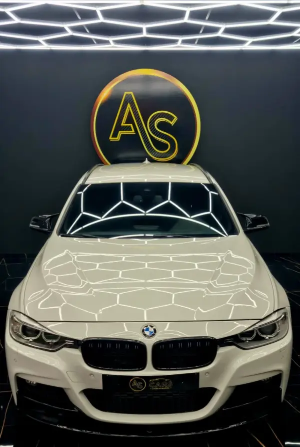 BMW 320 d Pack M Performance 42