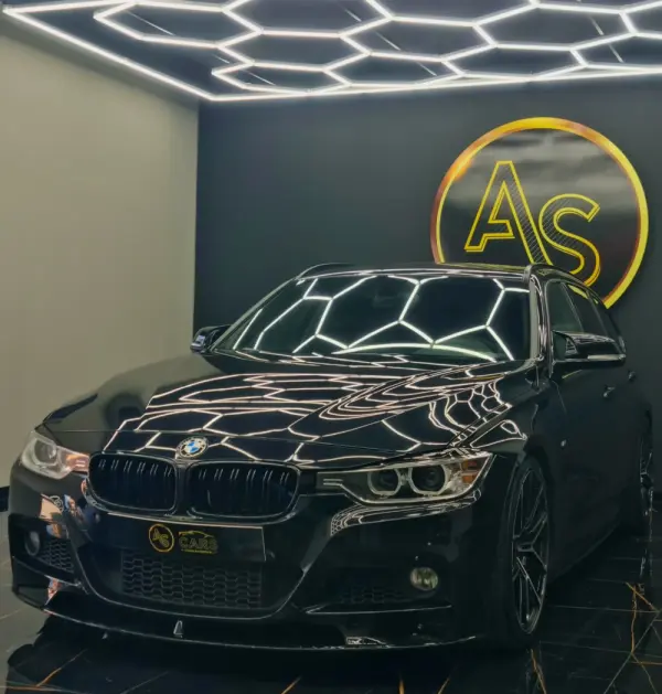 BMW 320 d Pack M Performance 24