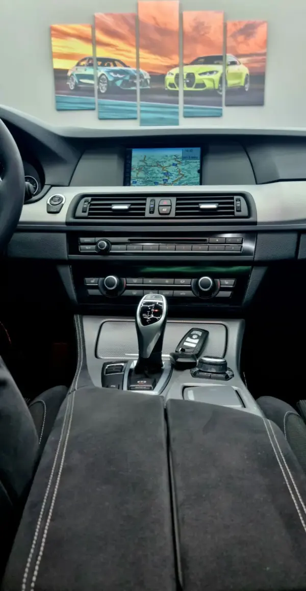 BMW 520 d Auto 11