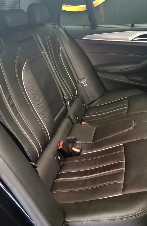 BMW 520 d Pack Desportivo M 6