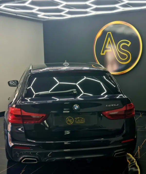 BMW 520 d Pack Desportivo M 14