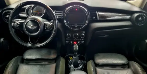 MINI 5 Portas Cooper S Auto 15