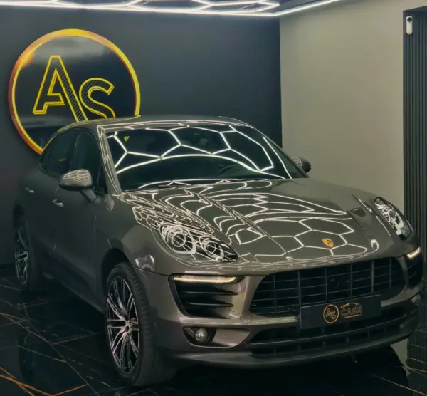 Porsche Macan PDK 36