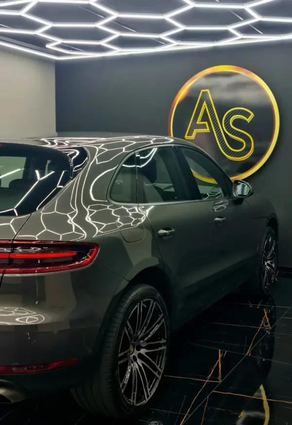 Porsche Macan PDK 49