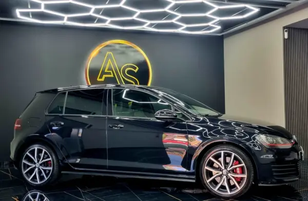 Volkswagen Golf 2.0 TSi GTi DSG Performance 5