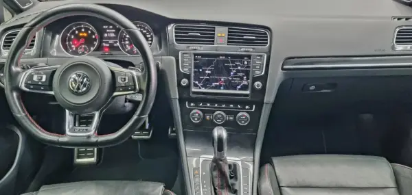 Volkswagen Golf 2.0 TSi GTi DSG Performance 37