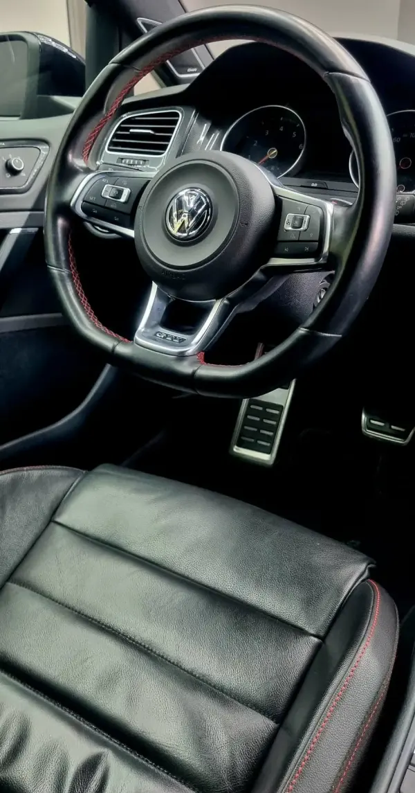 Volkswagen Golf 2.0 TSi GTi DSG Performance 38