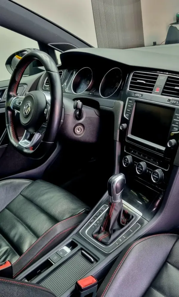 Volkswagen Golf 2.0 TSi GTi DSG Performance 40