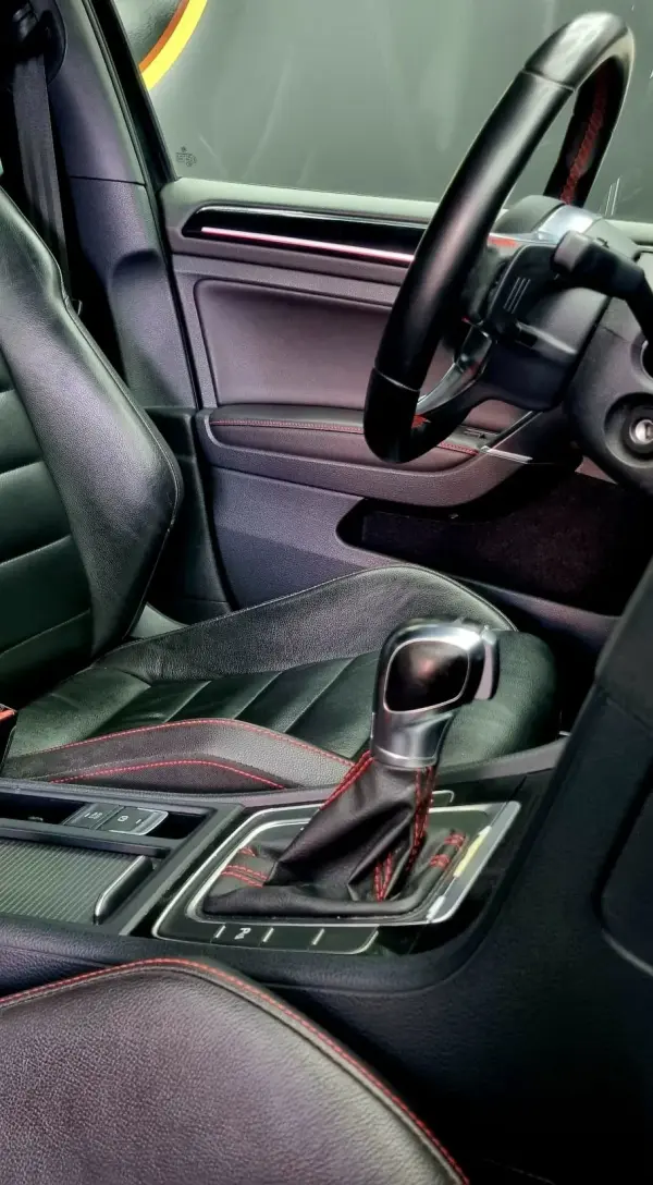 Volkswagen Golf 2.0 TSi GTi DSG Performance 42