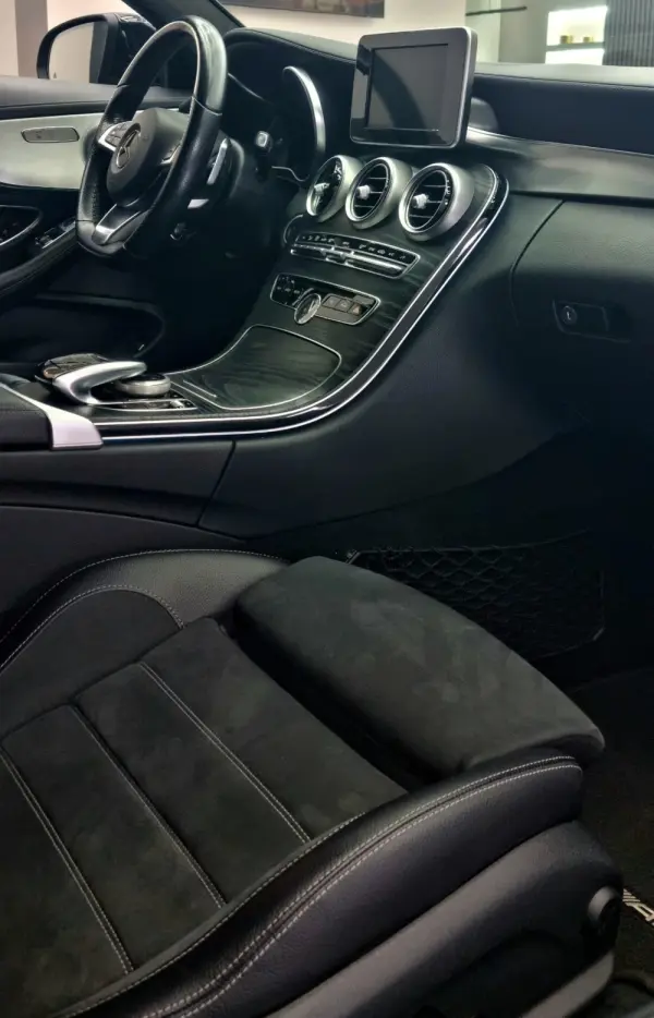 Mercedes-Benz C 220 Coupé AMG 8