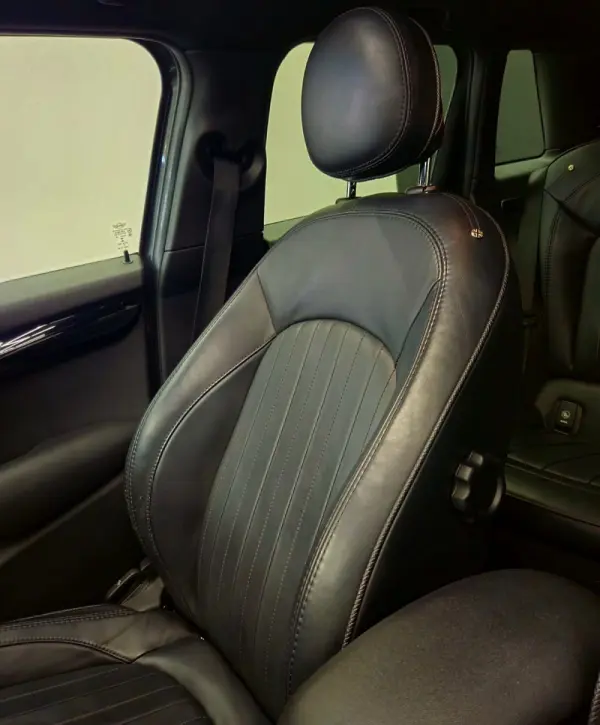 MINI 5 Portas Cooper S Aut. 51