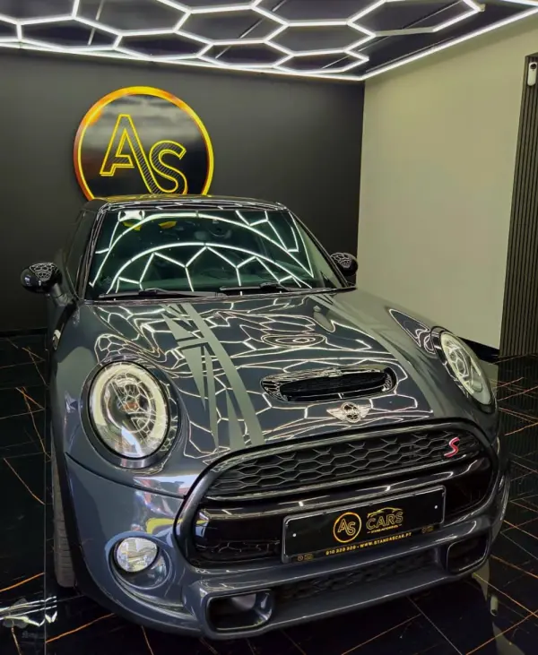MINI 5 Portas Cooper S Aut. 64