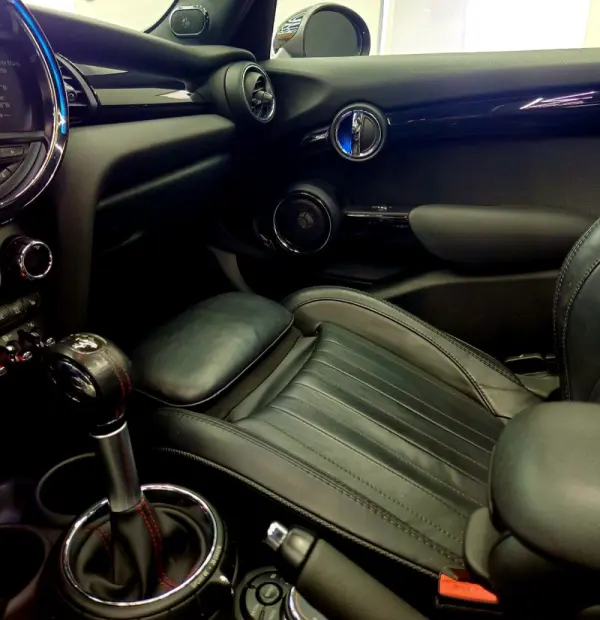 MINI 5 Portas Cooper S Aut. 50