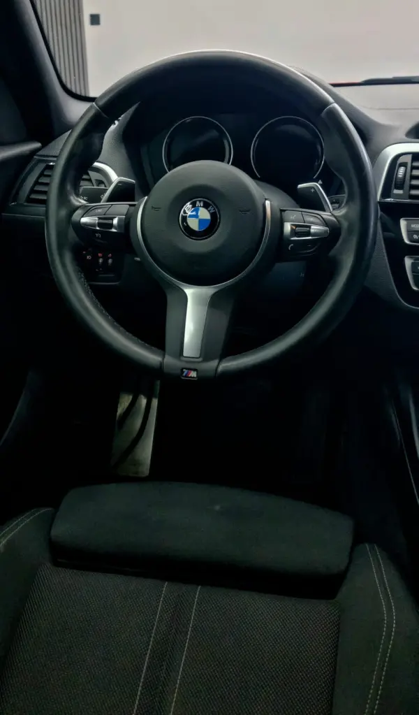 BMW 120 d Pack M Performance 46