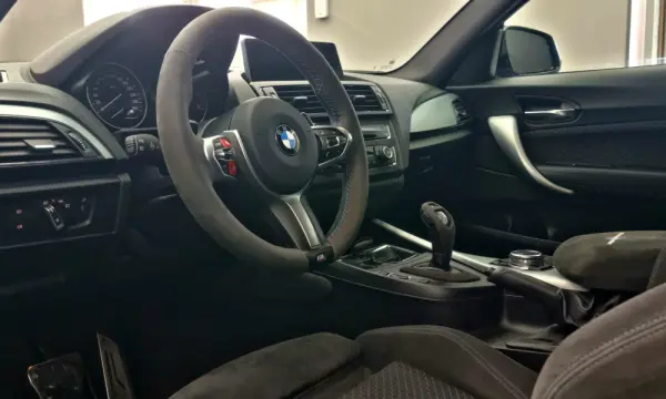 BMW 220 d Pack M Performance 23