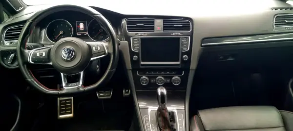 Volkswagen Golf VII GTI PERFORMANCE 5