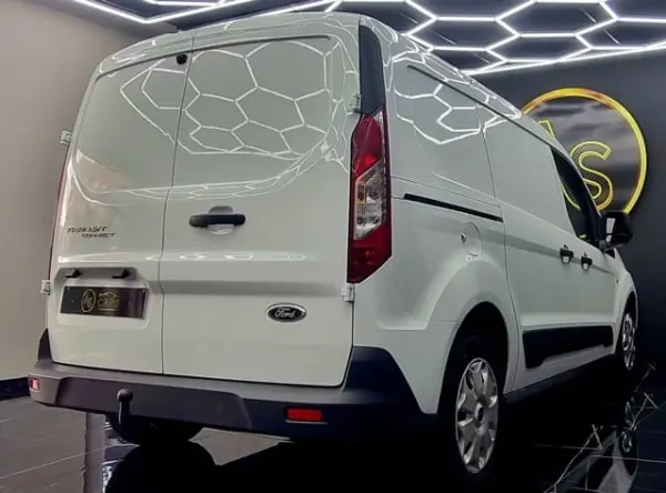 Ford Transit Connect L2 3 Lugares 18