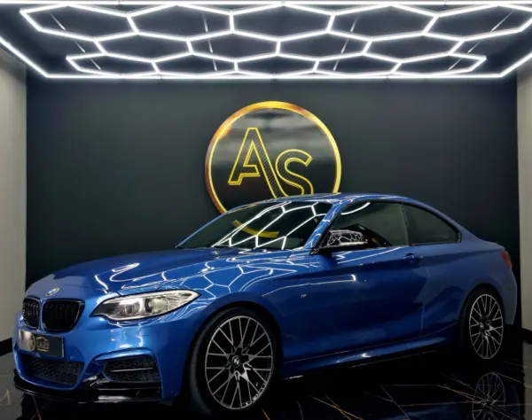 BMW 220 d Pack M Performance 10