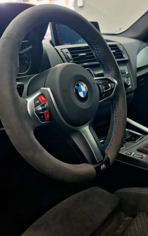 BMW 220 d Pack M Performance 26