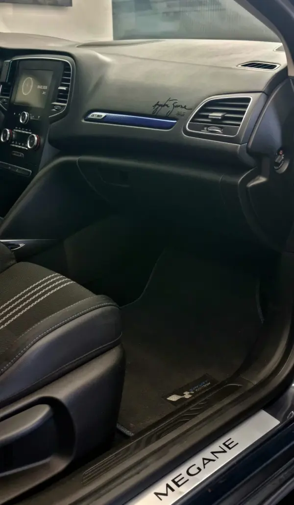 Renault Mégane GTLINE 7