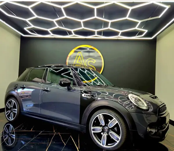 MINI 5 Portas Cooper S Aut. 38