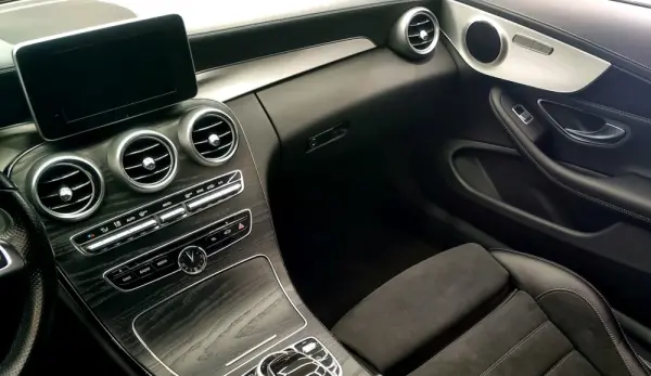 Mercedes-Benz C 220 Coupé AMG 10