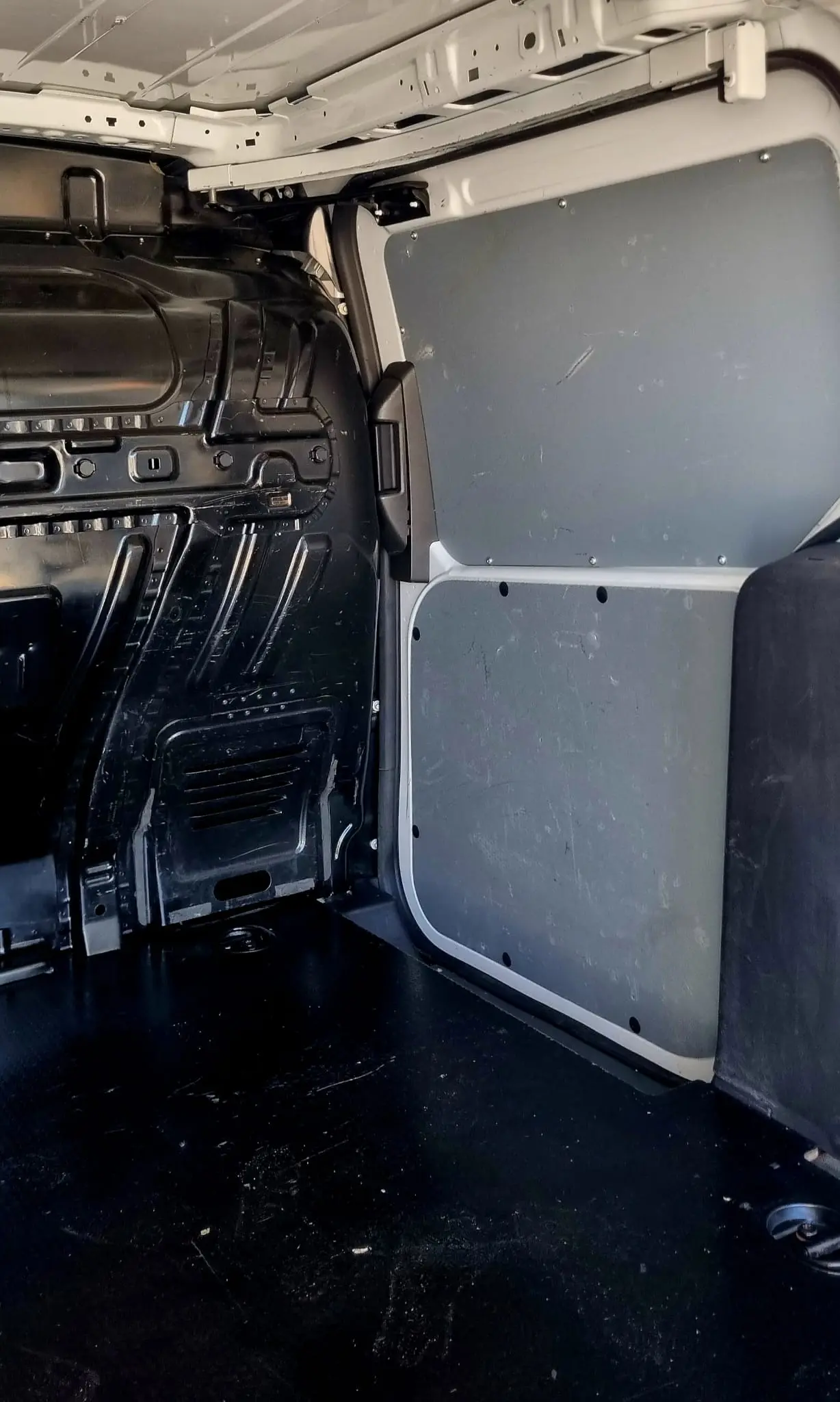 Ford Transit Connect L2 3 Lugares 16