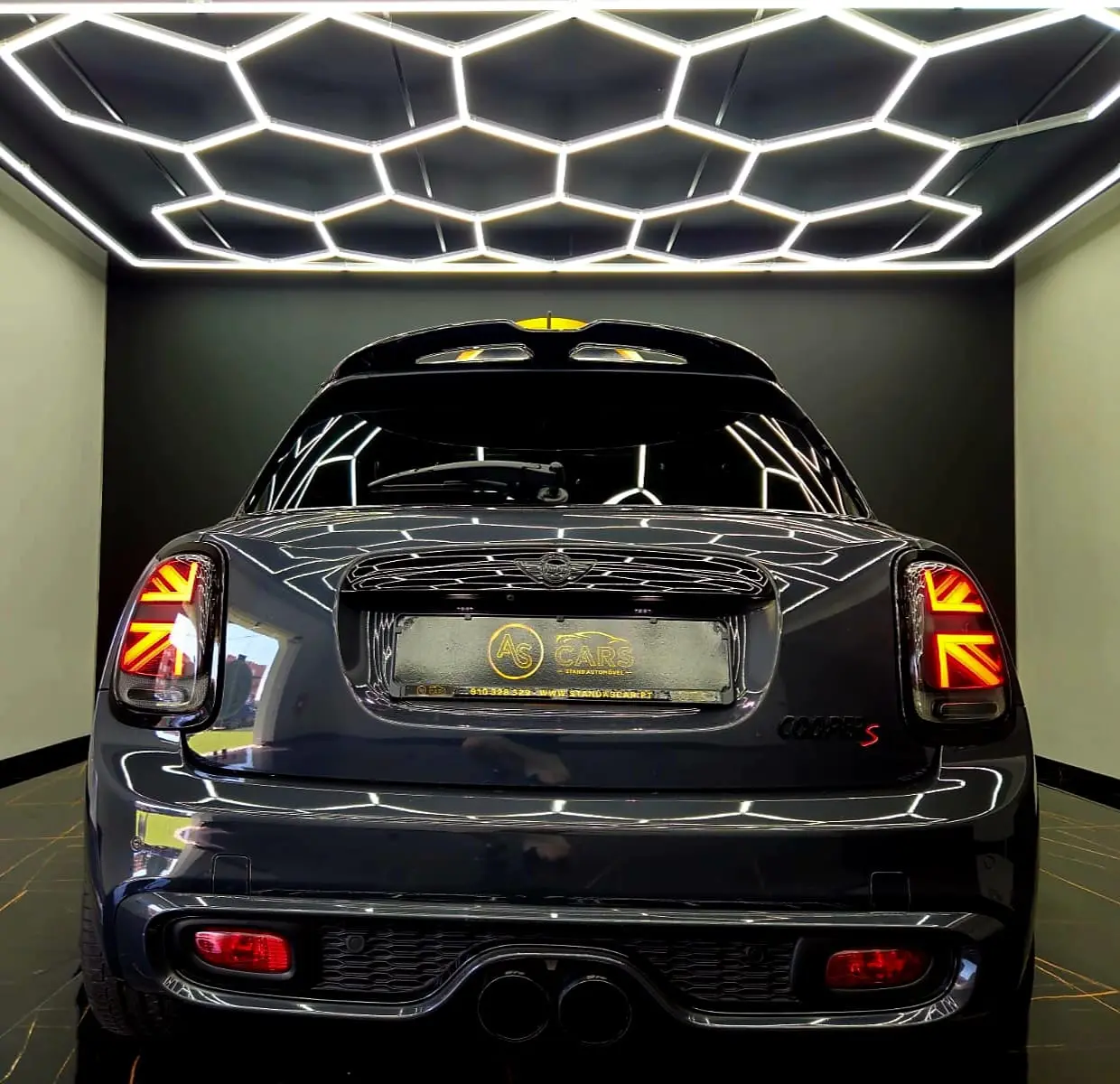 MINI 5 Portas Cooper S Aut. 27