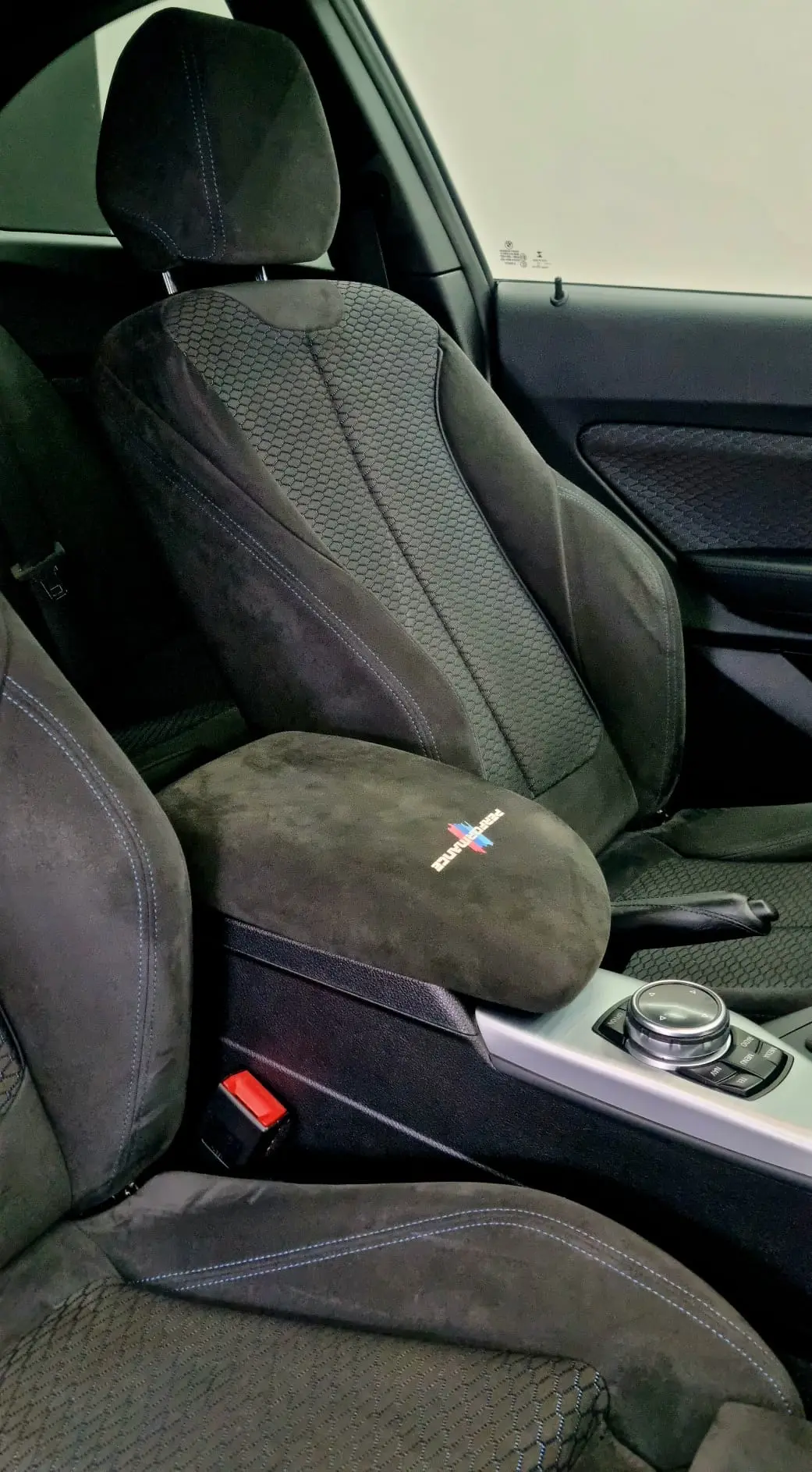 BMW 220 d Pack M Performance 16