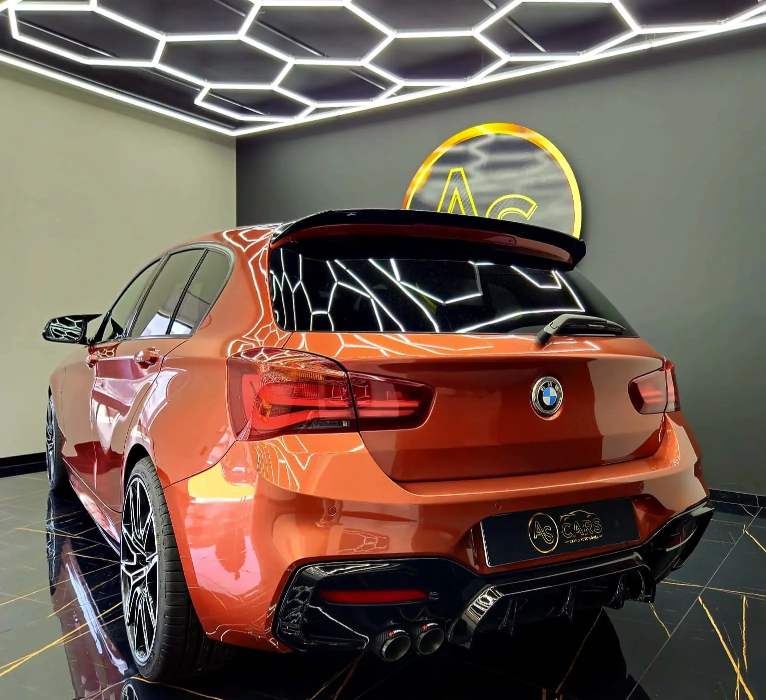 BMW 120 d Pack M Performance 10