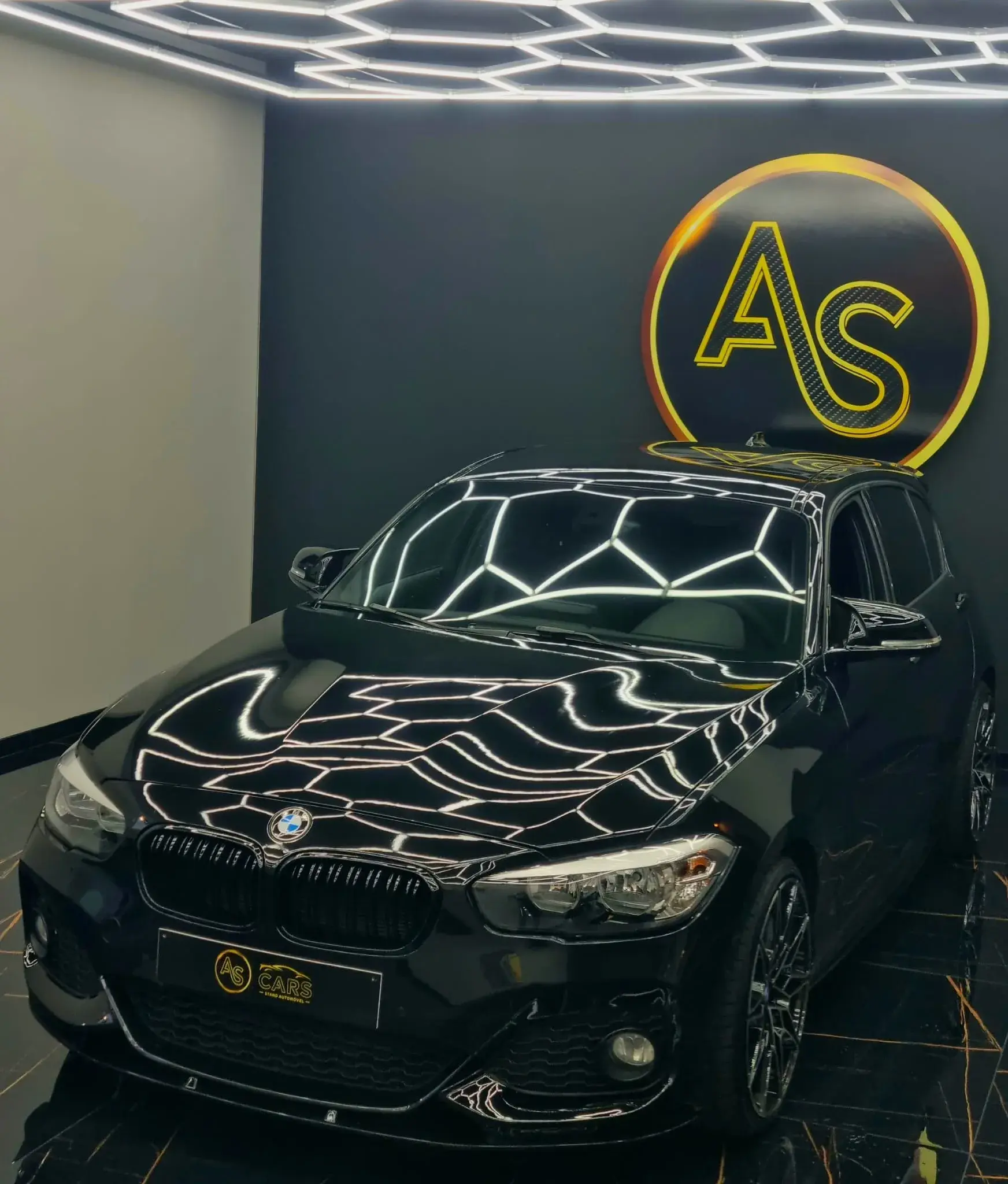 BMW 120 d Pack M Performance 4