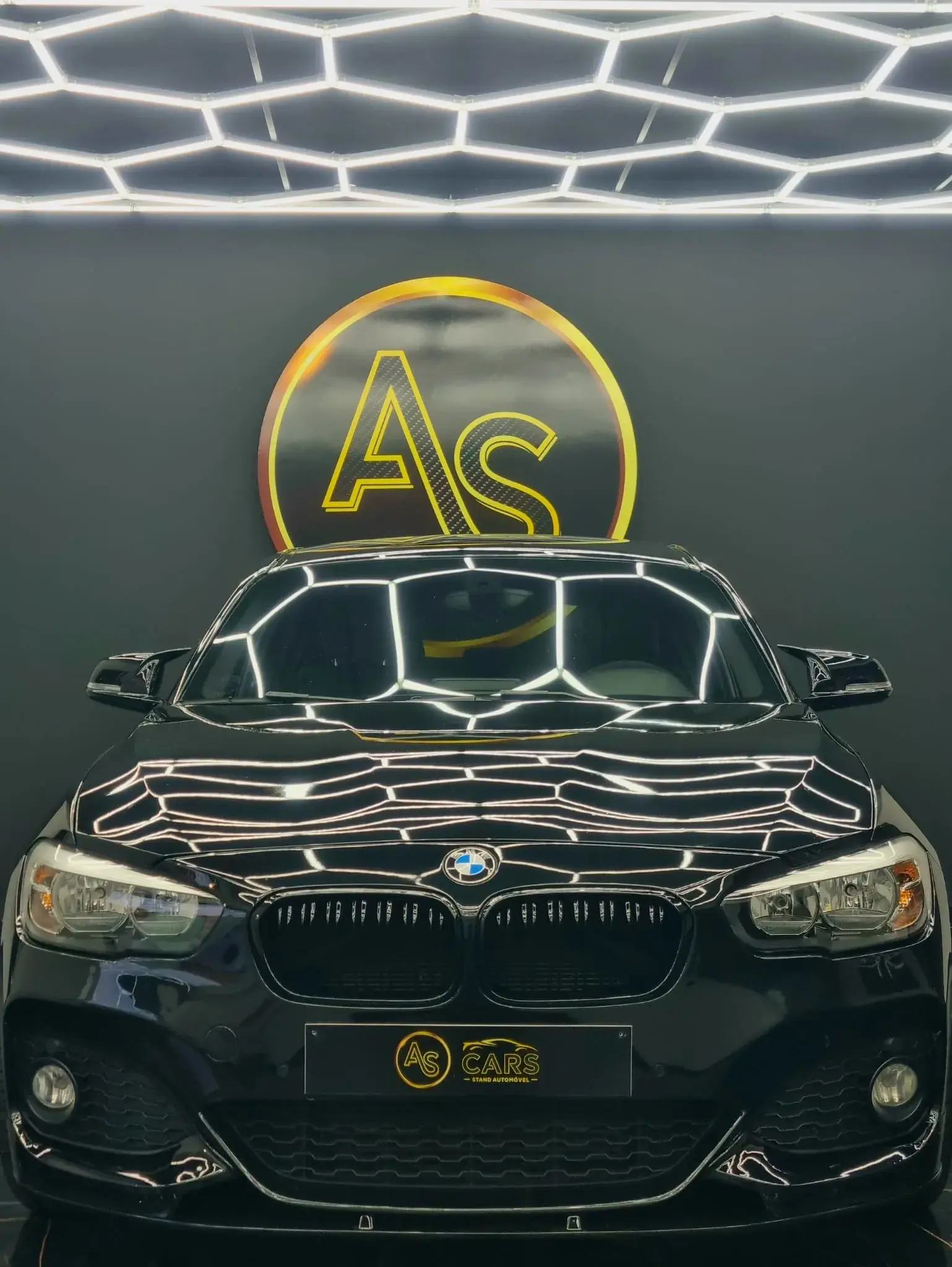 BMW 120 d Pack M Performance 6