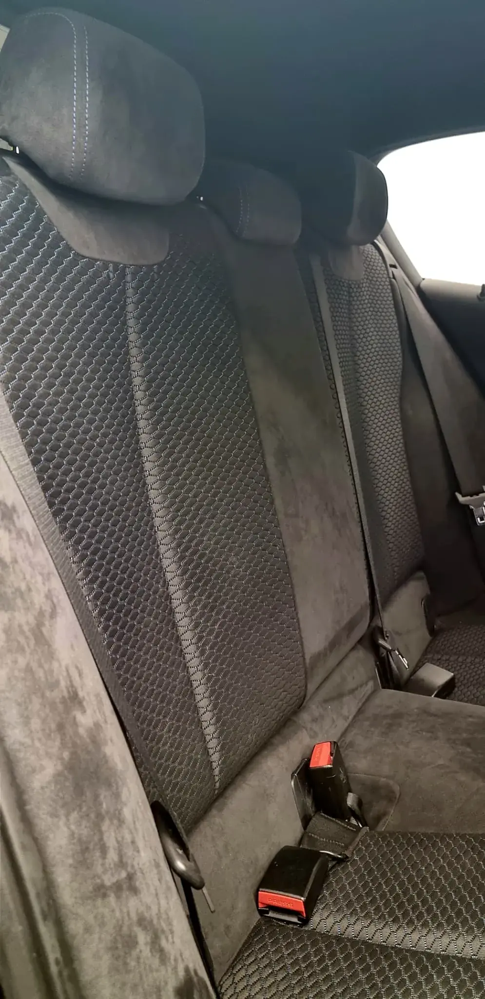 BMW 120 d Pack M Performance 7