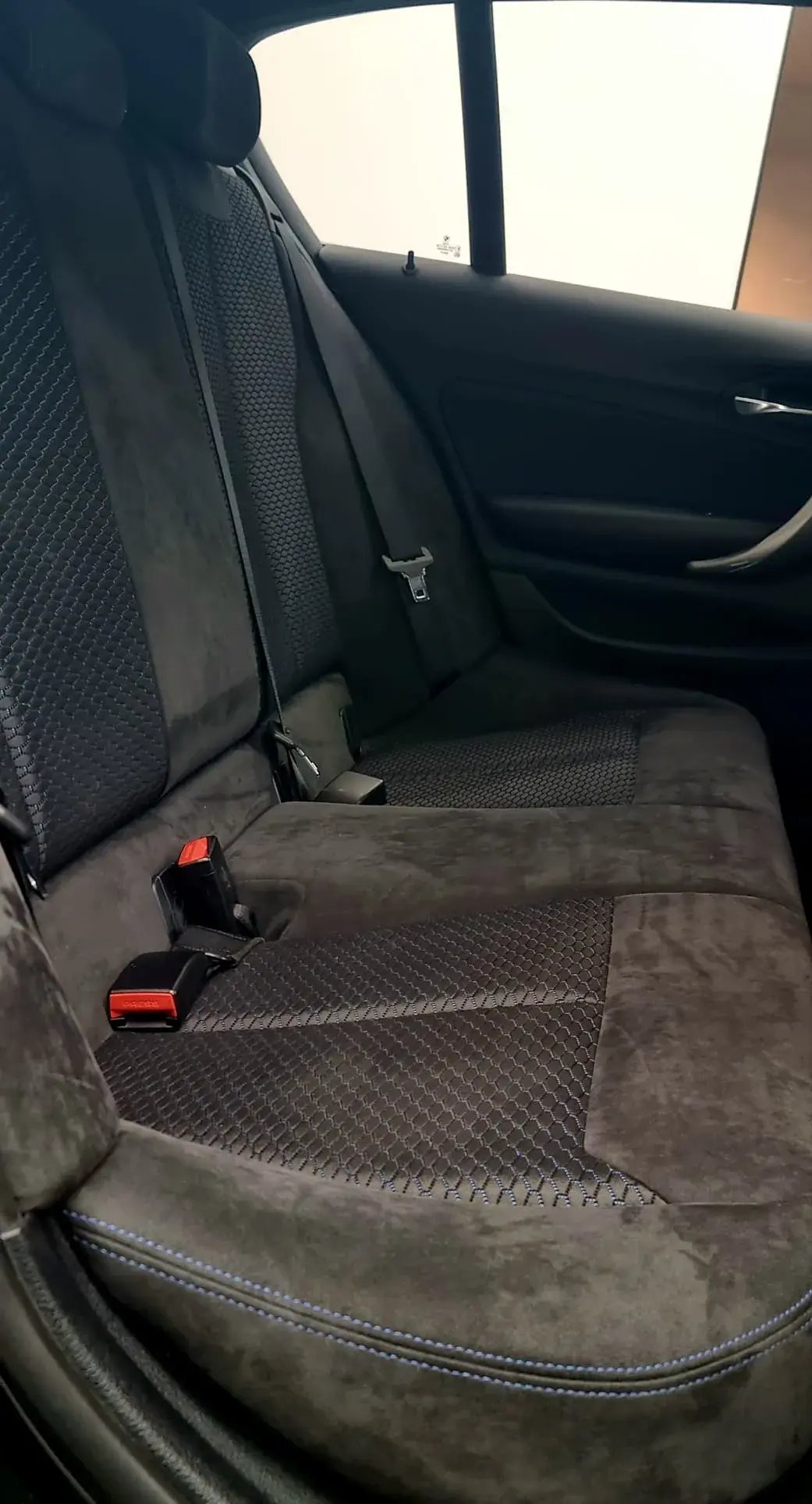 BMW 120 d Pack M Performance 9