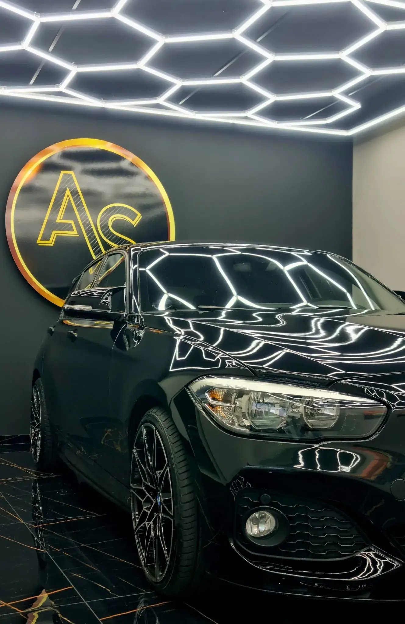 BMW 120 d Pack M Performance 10