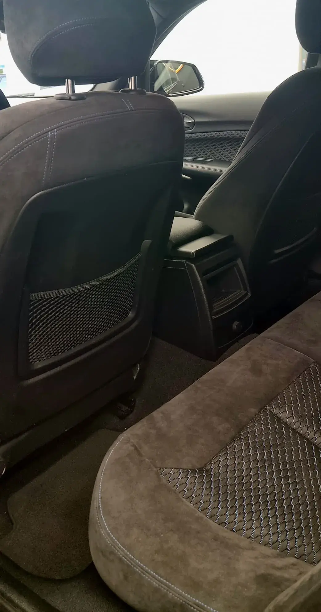 BMW 120 d Pack M Performance 23