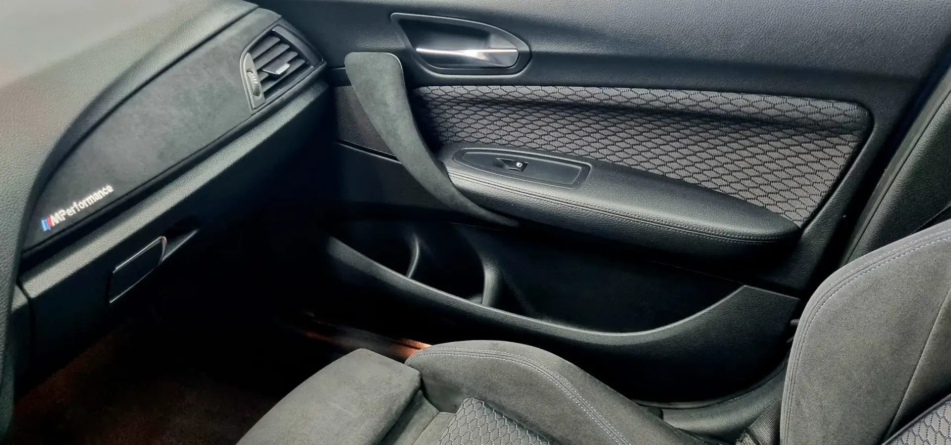 BMW 120 d Pack M Auto 14